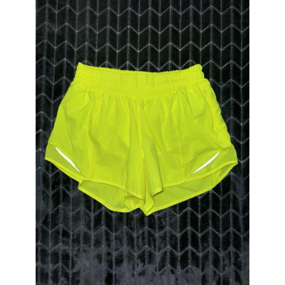 Lululemon Women Hotty Hot Mid Rise Lined Short Neon Green Size 6